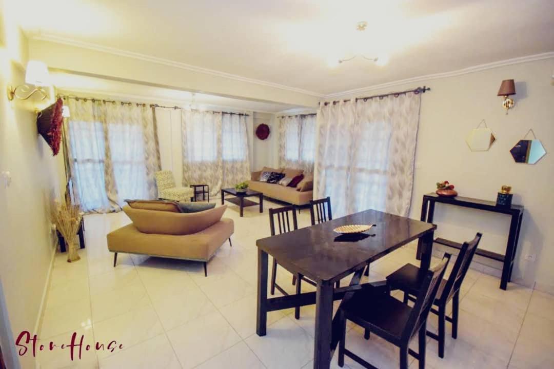 Stone House - Makepe, Douala Aparthotel Exteriör bild
