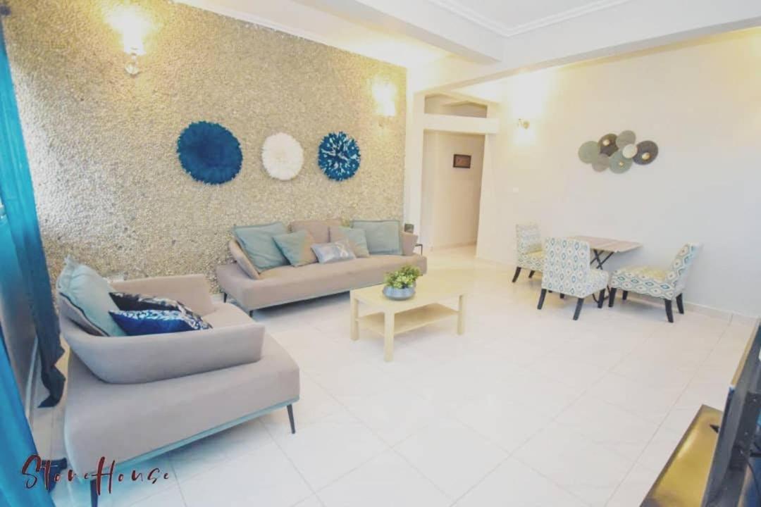 Stone House - Makepe, Douala Aparthotel Exteriör bild