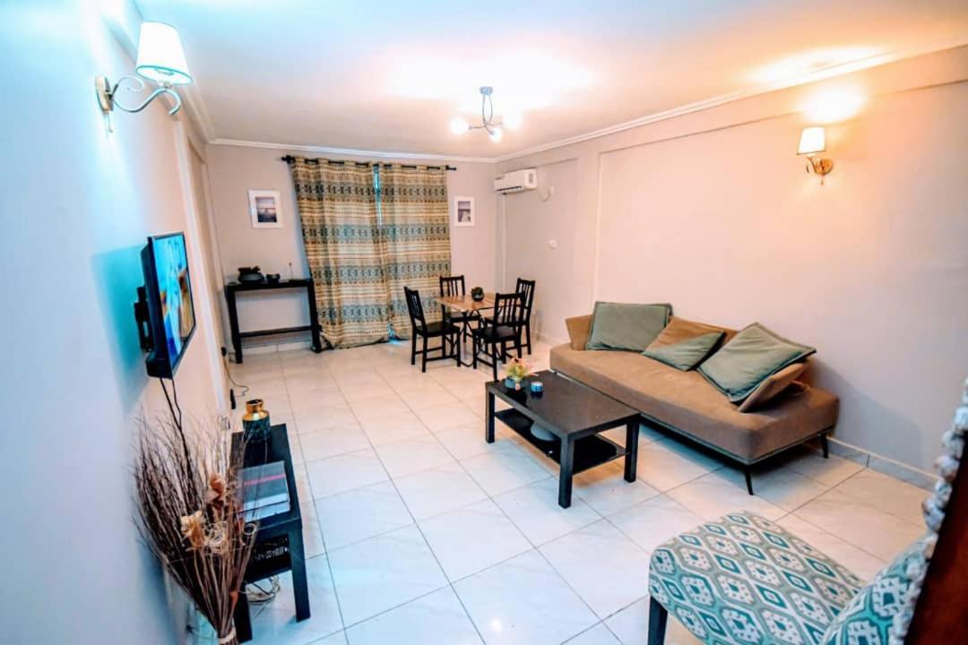 Stone House - Makepe, Douala Aparthotel Exteriör bild